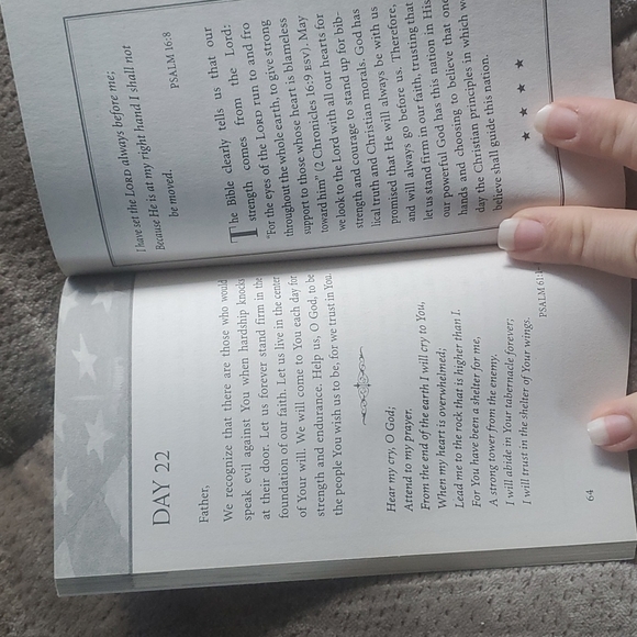 2- Religious book 📚 - Picture 5 of 5